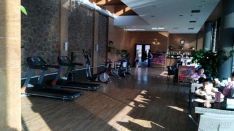 溫泉里的健身器材 當舒適享受遇見技術創(chuàng)新